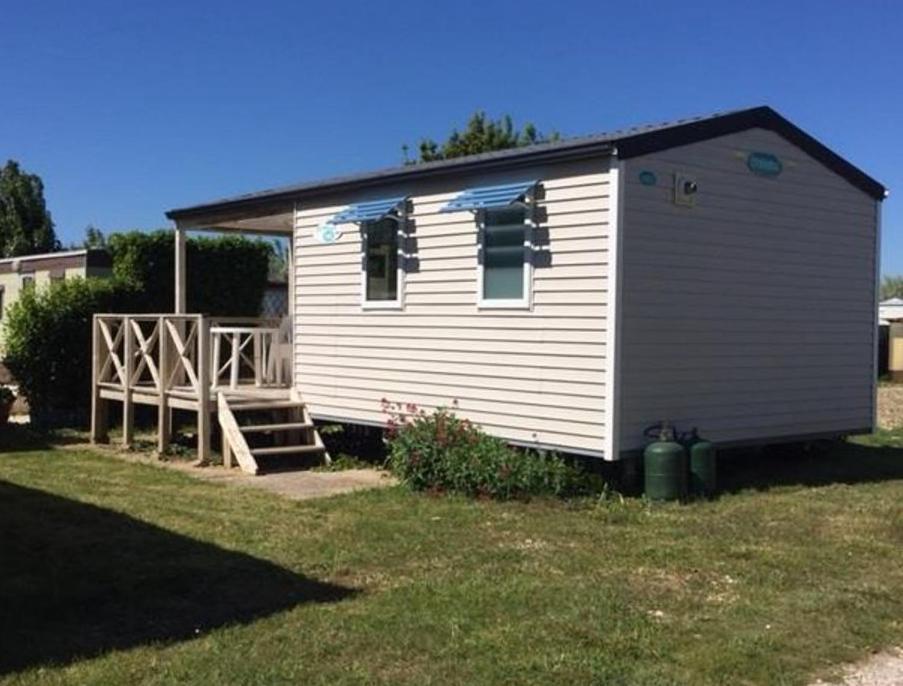Camping Phare Ouest Saint-Denis-dʼOléron Exterior foto
