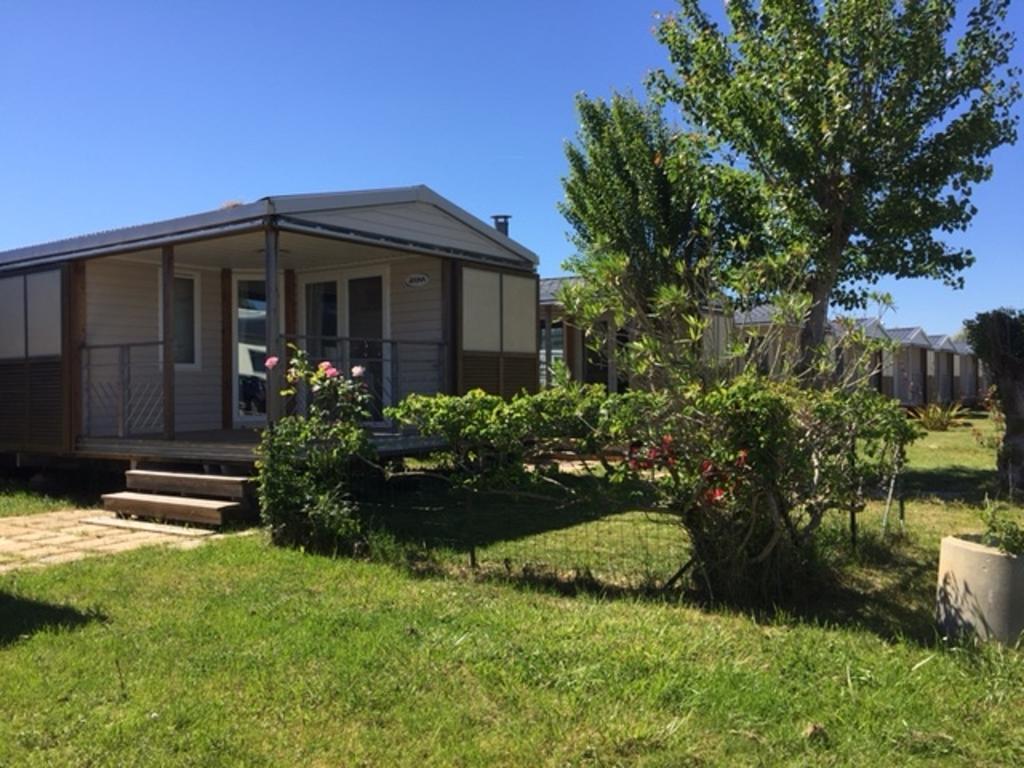 Camping Phare Ouest Saint-Denis-dʼOléron Exterior foto